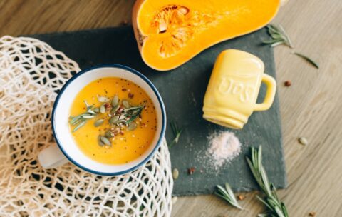 Zupa z dyni: przepis na jesienny przysmak
