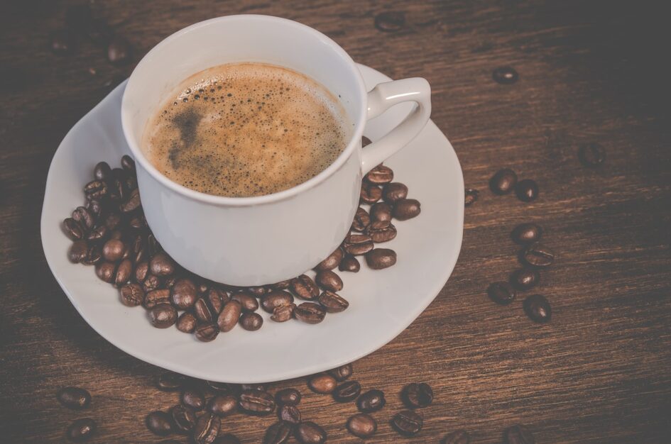Jak zaparzyć dobrą kawę? 7 sposobów na idealny napój w domu!