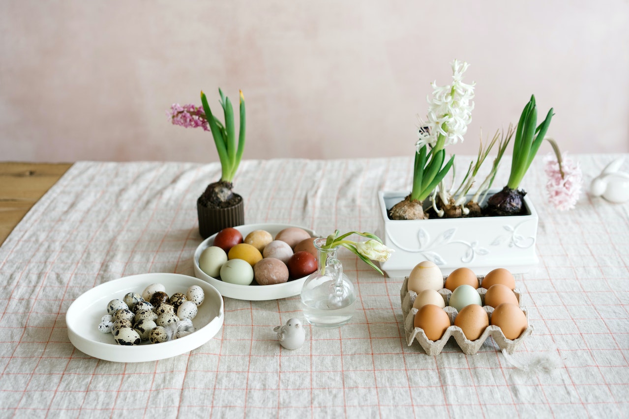 Odświętny stół na Wielkanoc
