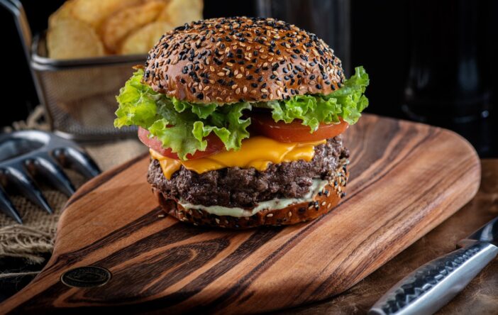 Jak zrobić zdrowego hamburgera? Przepis na domowy fast food!