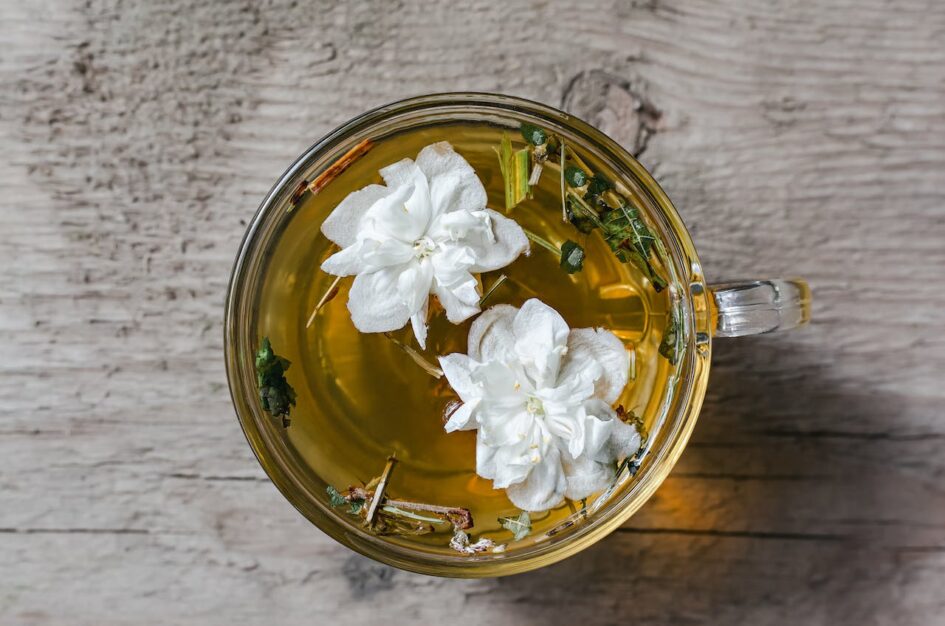 Herbata jaśminowa – aromatyczne ukojenie dla ducha i ciała