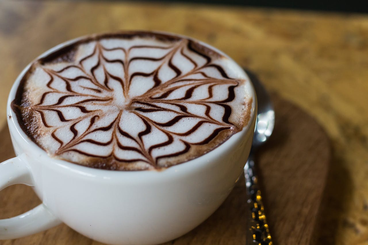Un caffé per favore: włoska kultura picia kawy 
