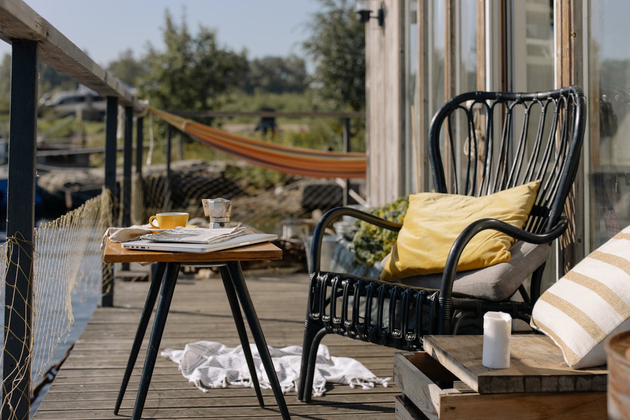 Balkon na lato. Jak stworzyć oazę relaksu w mieście? 4 Lato na balkonie