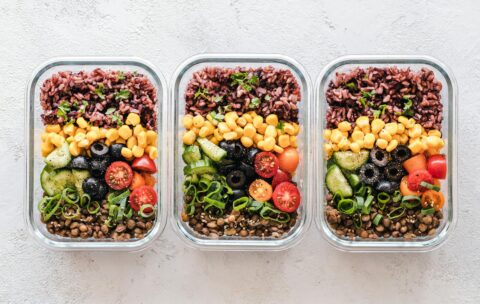 Personalizowany catering z dostawą w Łodzi - jakie opcje możesz dopasować do swoich potrzeb?