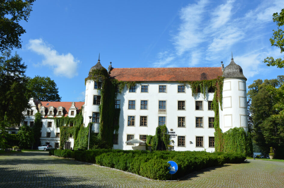 Zamek w Krągu – romantyczna podróż w czasie