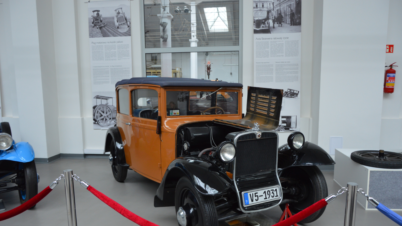Muzeum Techniki i Komunikacji w Szczecinie: przejażdżka w stylu retro 3 samochód Stoewer