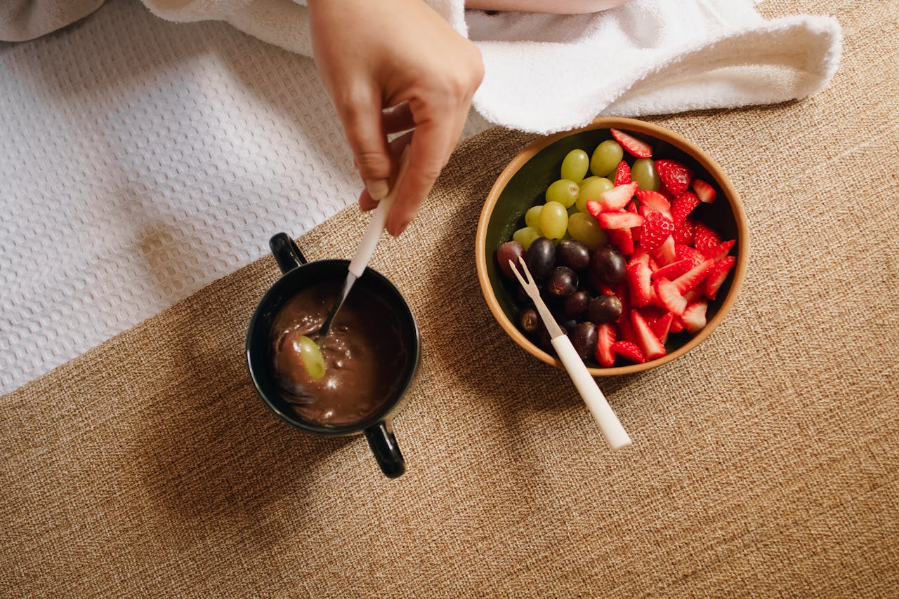 Czekoladowe fondue: przepis na romantyczny wieczór w domu 6 Czekoladowe fondue: przepis na romantyczny wieczór w domu