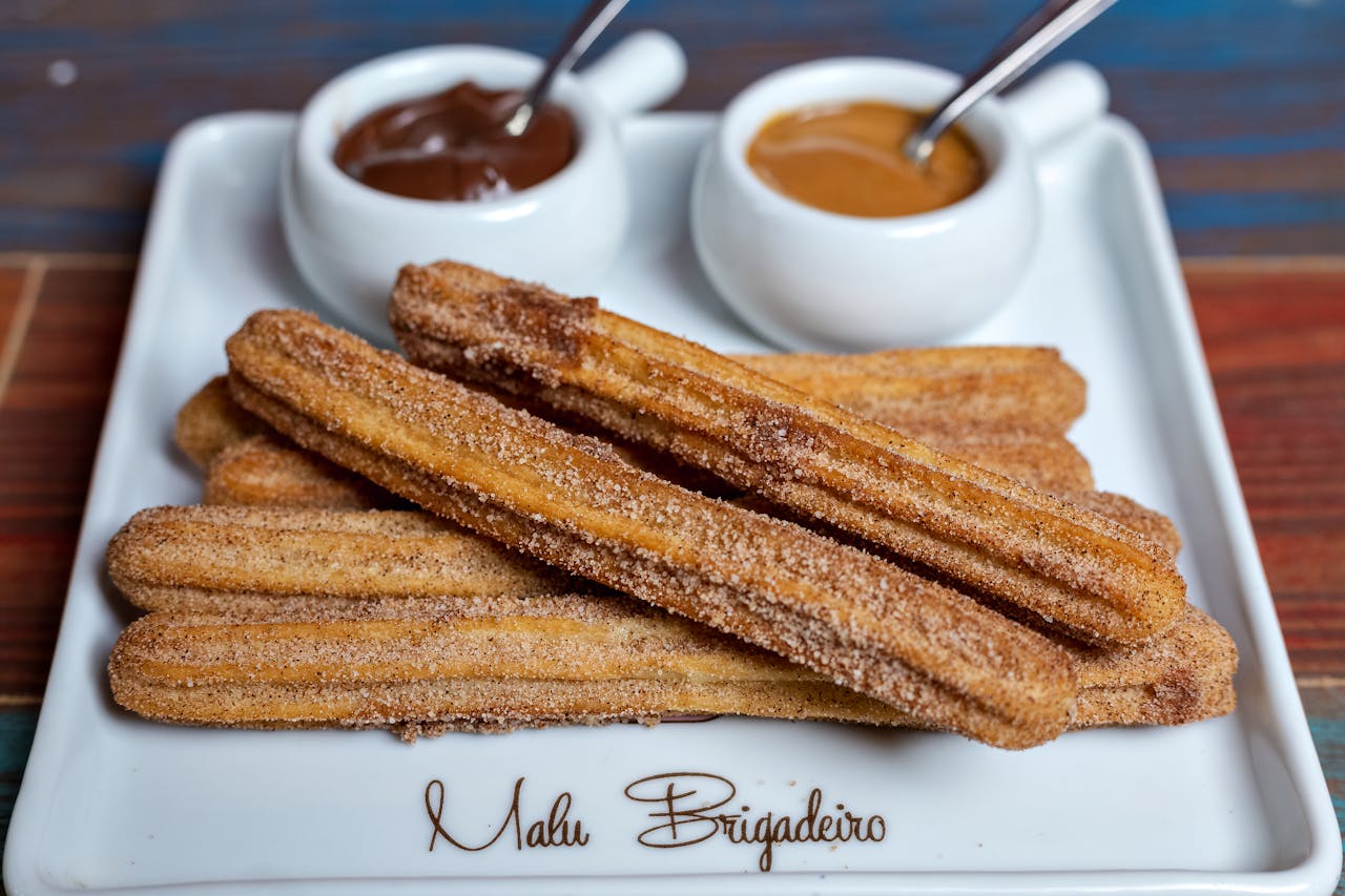  churros con chocolate hiszpańska przekąska 