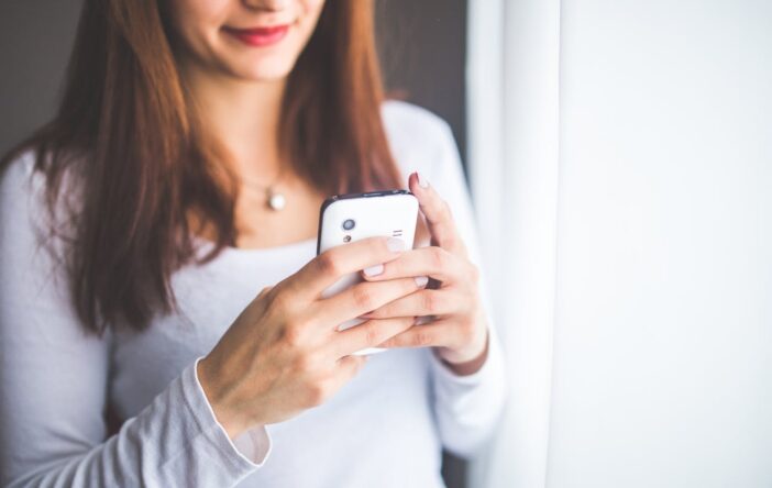 Estetyka, inspiracja, kawa. Dlaczego wciąż lubimy Instagram?
