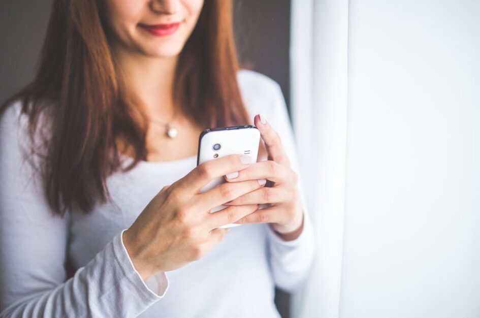 Estetyka, inspiracja, kawa. Dlaczego wciąż lubimy Instagram?