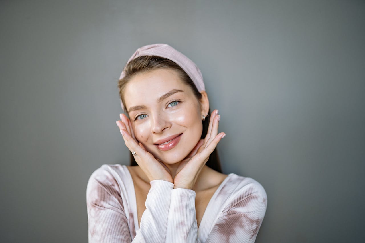 Promienna cera na wiosnę. Jak uzyskać efekt glow skin w makijażu? 5 Promienna cera na wiosnę. Jak uzyskać efekt glow skin w makijażu?