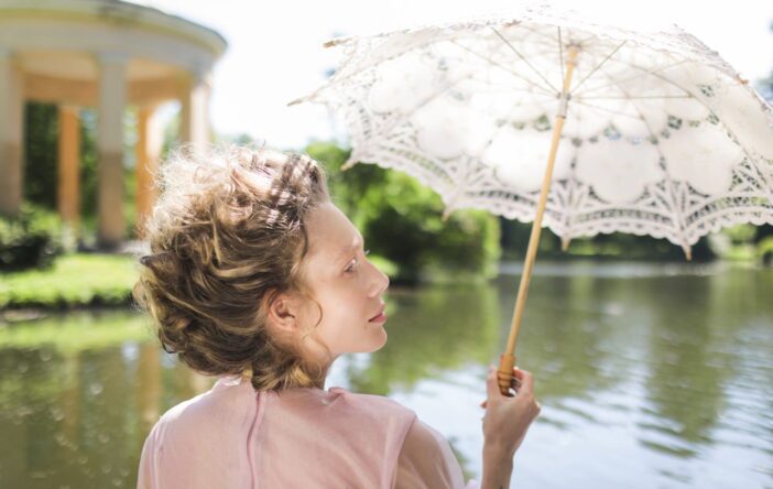 Gorsety, perły i arystokratyczny szyk. Styl inspirowany „Lalką” Prusa, styl Izabeli Łęckiej