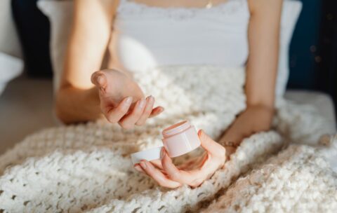 Nocny stolik w wersji beauty: Twój własny rytuał pielęgnacyjny przed snem 6 Nocny stolik w wersji beauty: Twój własny rytuał pielęgnacyjny przed snem